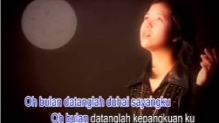 Download lagu rheina   sinaran di hatiku mp3