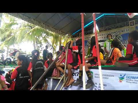 Lawak Bodos Meniru Gandrung Mudaiyah Live Pantai Mustika Pesanggaran