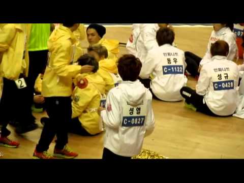 120108 mbc idol athletics championships - sungyeol playing around with soohyun and ricky
