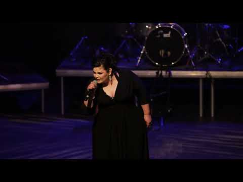 Corlea - The Show Must Go On (Live)