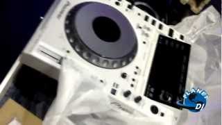 Video thumbnail for Pioneer CDJ-2000 & DJM-900 Whites Box Opening by planetdjinc