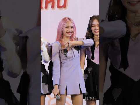 220206 PRETZELLE GRACE - ต้องชอบแค่ไหน @ Idol Exchange Before Valentine Day [Fancam 4K 60p]