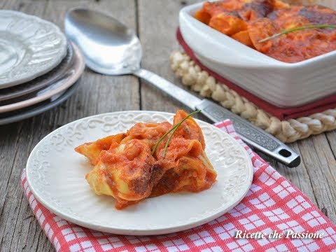 Tortellini al forno pomodoro e mozzarella - Ricette che Passione