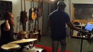 MC ZULU & Electro Reggae Soundsystem - Go Ballistic (Wildlife! mix) w Drummer