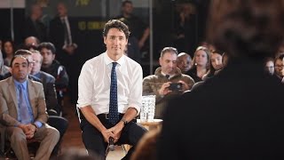 Trudeau answers English question in French because 