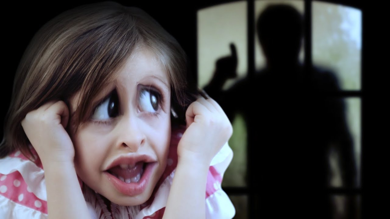 Êtes-vous vraiment seul chez vous ? thumbnail