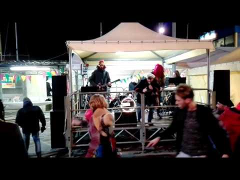 Posalfiasco - Ballata a Viareggio (Live @ Carnevale di Viareggio 2017)