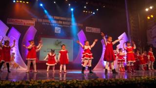 We wish you a Merry Christmas - Funny kids - 27DEC2013