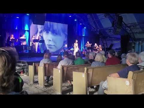 Ladies of the Canyon 2024