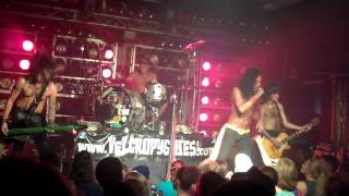 The Velcro Pygmies visit the 80's