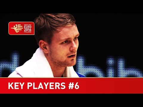 Is Aron Palmarsson already as good as Olafur Stefansson? | EHF EURO 2016