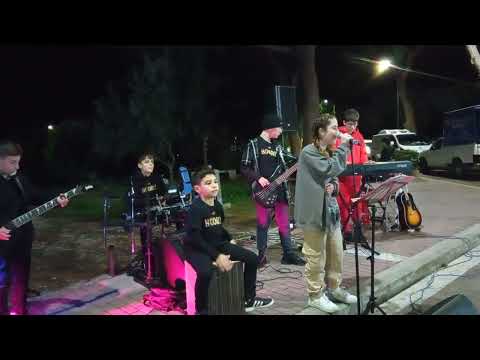 Are you gonna go my way cover by HOodiz