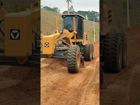 Vai aonde? Passar o trator na roça ? #trator #vida #roça #vidanaroça #2026  #shorts #agro #like #fyp