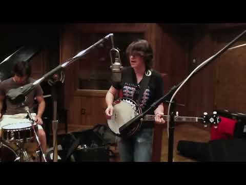 The Warm Up: The Winter Sounds - "The Others"