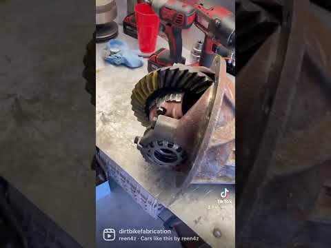 1957 Chevy bel air rear diff rebuild. This was a fun project for a friends dad.
