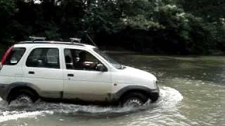 preview picture of video 'Roads don't always have bridges (costa rica!)'