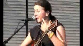 melissa ferrick - let's fly (live)