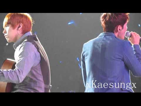 111004 KRY Concert in Nanjing - Ryeowook  & Sungmin