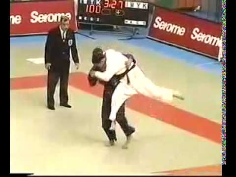 JUDO 2000 World Junior Championships: Zurab Zviadauri ზურაბ ზვიადაური (GEO) - Kalem Kachur (CAN)