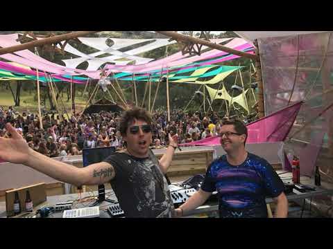 PREMIERE:- Choopie & Shmuel Flash - Chilling Moments (GMJ & Matter Remix)