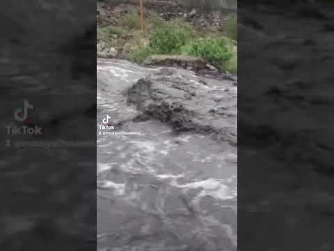 Crecida de río en el Departamento General Belgrano