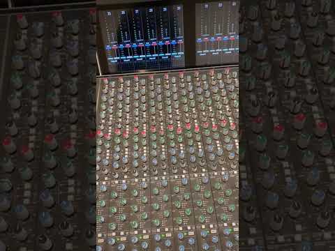 Solid State Logic Duality 48 Channel mixing console image 10