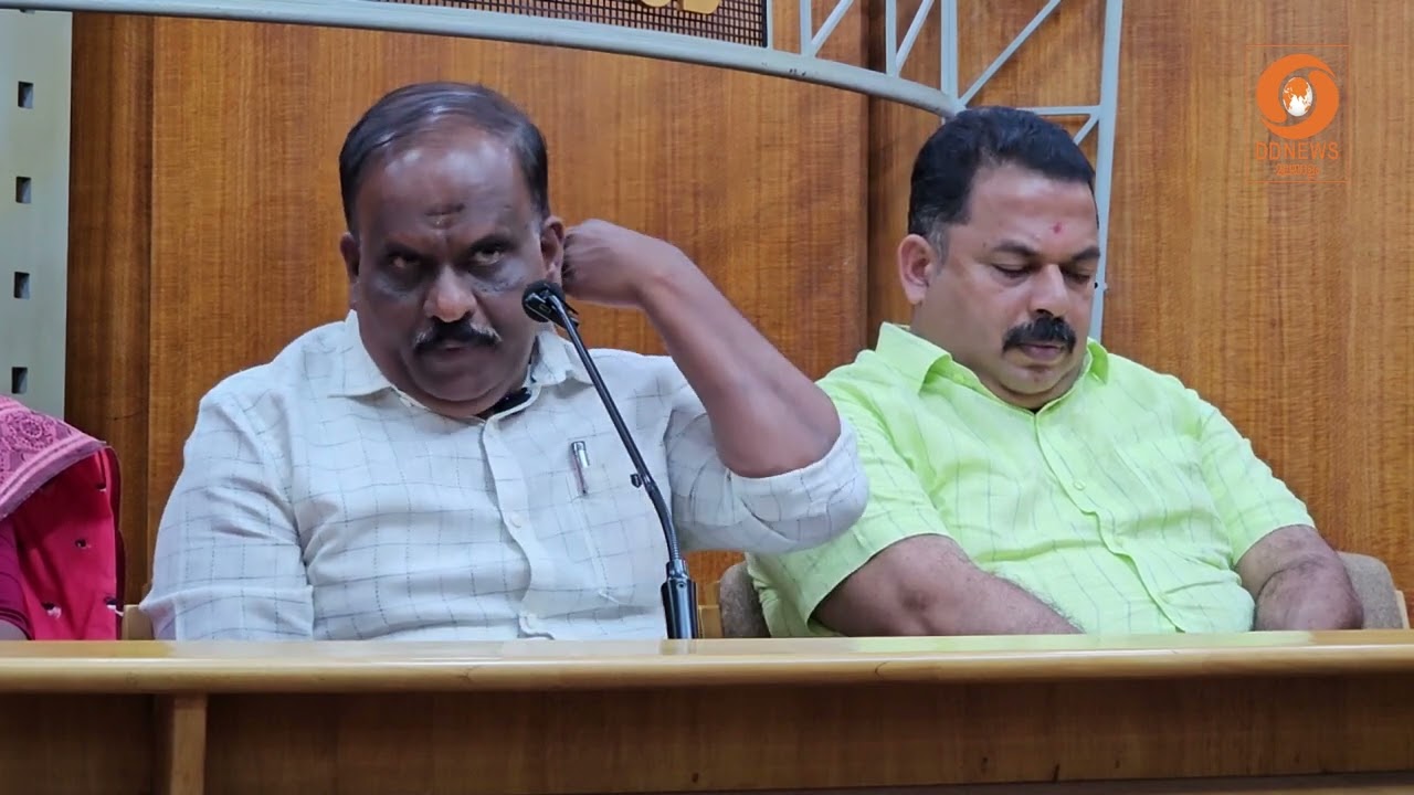 12 വർഷത്തിൽ ക്ഷേമം, അടിസ്ഥാനസൗകര്യവികസനം, സാമ്പത്തിക
