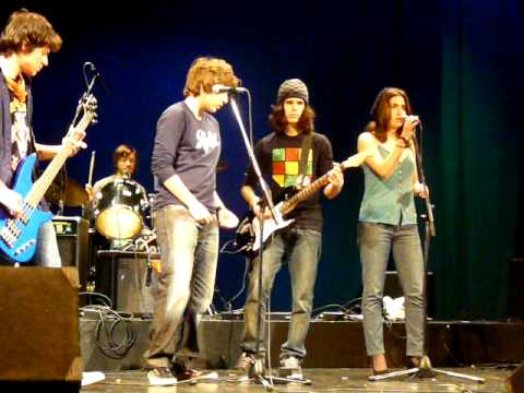 KALLITEXNIKOI AGWNES 2009 -1o GEL SYROU-contra limit-wish u were here-PART 2