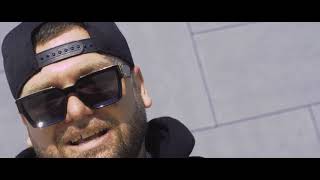 Videoklip Kali - Baví nás s textom piesne