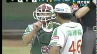 [黑特] 不要再逼黃國昌投票了,情勒只會造成...