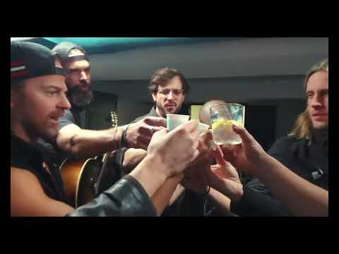 Kip Moore - Neon Blue (Road Video)