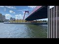 Schip weer onderweg na botsing Willemsbrug, vermoedelijk rekenfout door kapitein