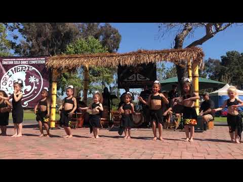 Hula girls are on fire