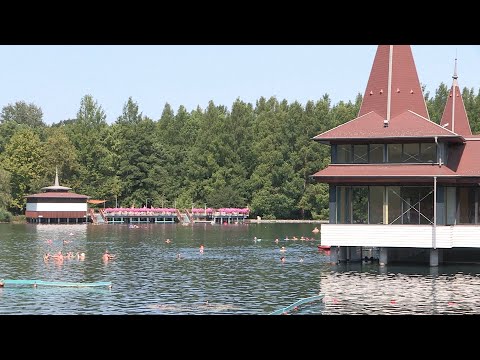 Nem látogatható a Hévízi-tó központi fürdőépülete