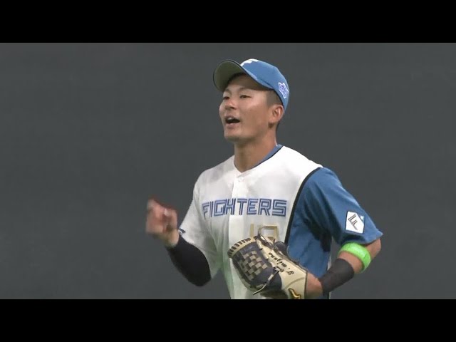 【9回表】ファイターズ・水野達稀 投手の好投に応えるファインプレーを見せる!! 2022年5月27日 北海道日本ハムファイターズ 対 読売ジャイアンツ