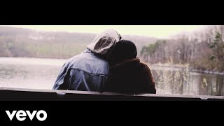 Überall Zu Hause Lyrics English Translation