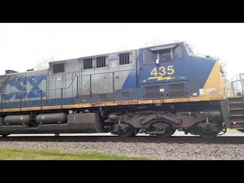 LHF YN AC44 #435 pulling a loaded rail train F00615 going North to be secured