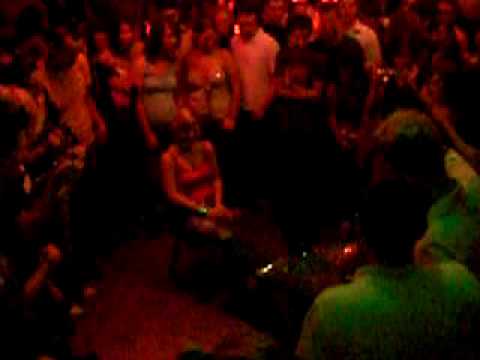 Guter alter Saitensprung ;-)