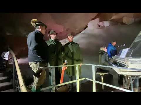 Hollerschnaps bei Eisklang