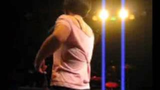 Tsunami Bomb - breakaway