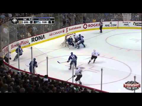 Anaheim Ducks at Vancouver Canucks   03\29\2014