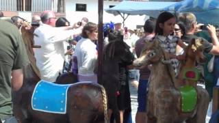 preview picture of video 'Mercado en San Martín de Luiña y Boda Vaqueira'