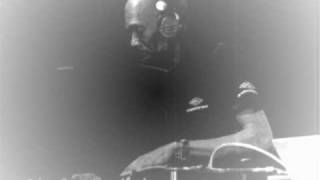 Faithless - Mass Destruction (Tom Middleton Cosmos Mix)