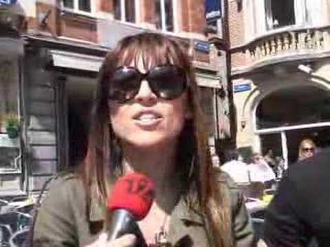 Evridiki on promotour in Leuven.