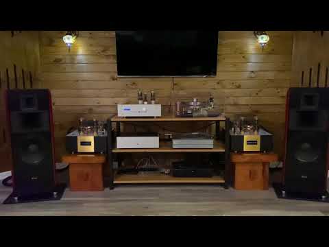 Lampizator Casta Acoustics