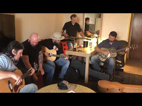 Larry Fleet - “Will The Circle Be Unbroken” and “Ill Fly Away” Medley