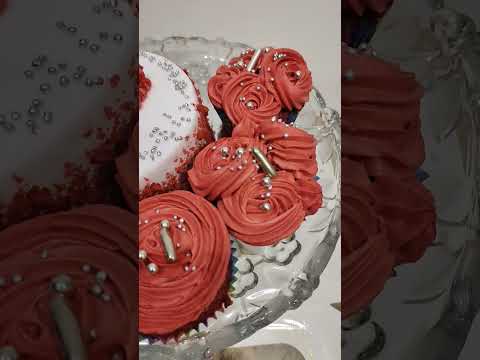 Bento Cake Special for Valentine's Day 💘 Zuni Bakery For Order: WhatsApp: 0325-3579255