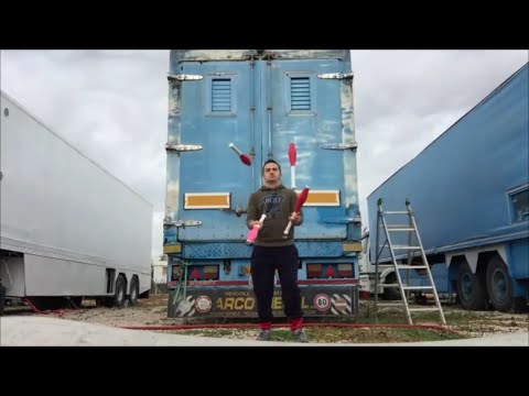 4 clubs speed juggling - Willy Colombaioni World Record