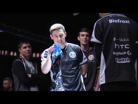 Svenskeren Top 10 Career Plays 2021 -  LoL Matic