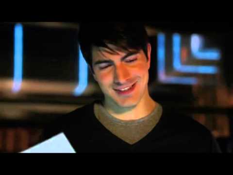 Arrow: Nanda Parbat Ray tests A T O M suit